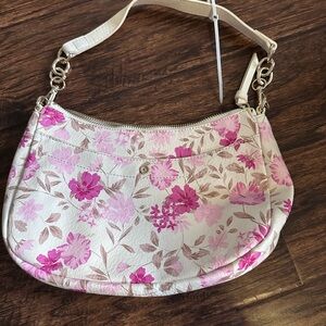 LC Lauren Conrad Pink and Cream Shoulder Bag with Floral Design